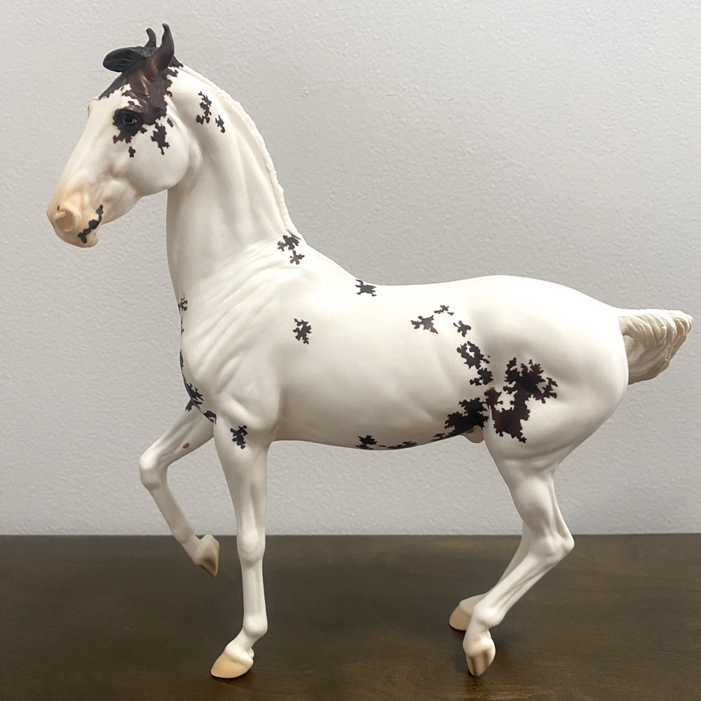Breyer Mumbai 2024 Collectors Piece | Only 600 Made | Breyer Traditional Scale